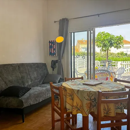 Avec Piscine , 3 Minutes A Pied De La بيت للعطل ناربون